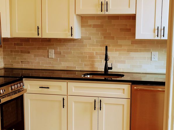 687 Ferry St APT 2