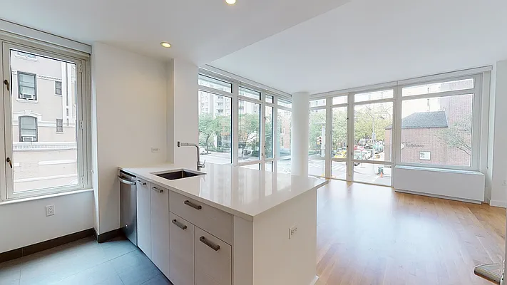 Rented by Bond New York | media 19