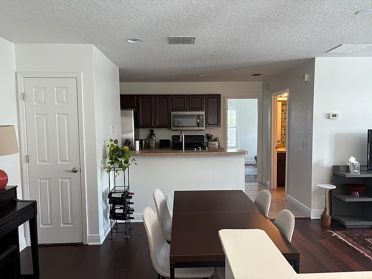 2639 Stanfield Ave — Photo 3
