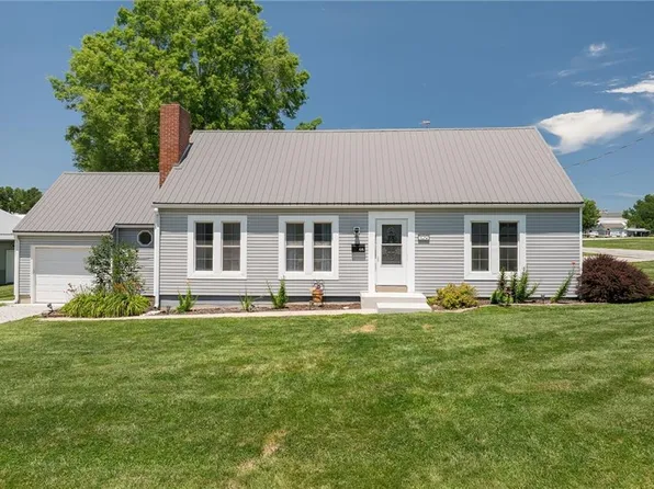109 E Chestnut St, Hamilton, MO 64644