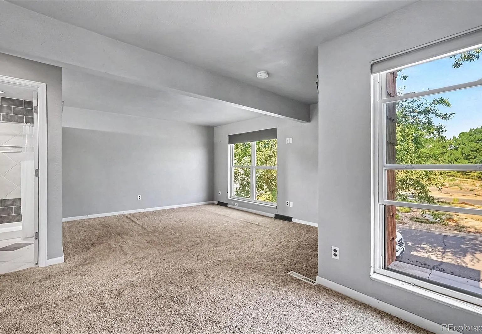 3 bed, 3.5 bath, 1421 sqft, $2,800 — Photo 4