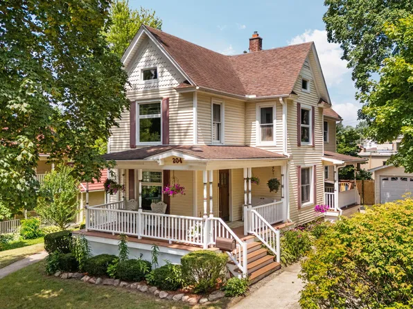 204 W Henry St, Saline, MI 48176