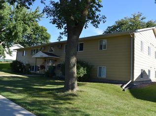 313 Silver St W APT 6, Mapleton, MN 56065