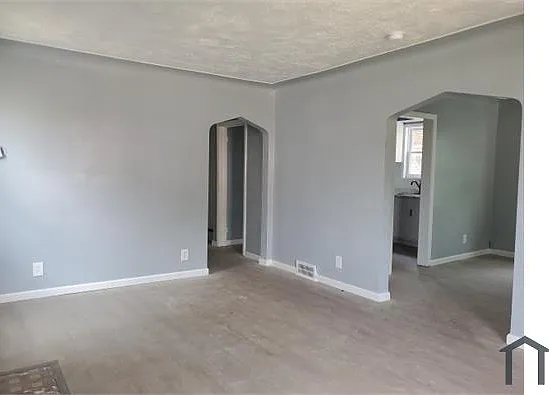 10058 Greensboro St — Photo 13