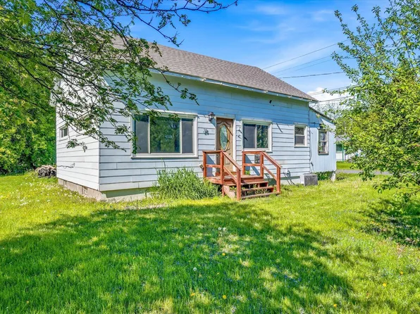 25 W 7th St, Rush City, MN 55069