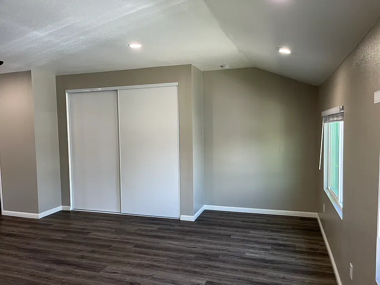 Good size closet