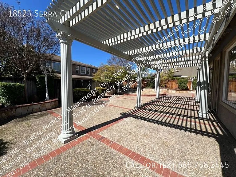 18525 Serra Ct — Photo 32