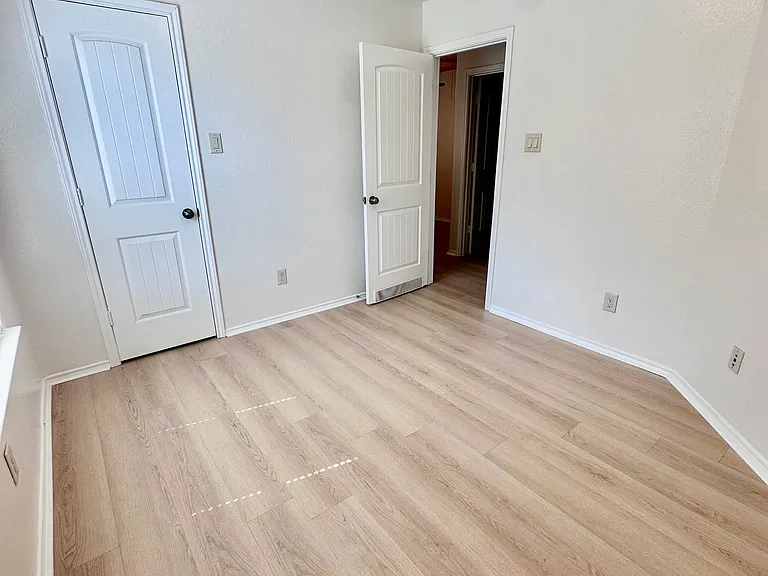 6430 Stoney Creek Dr — Photo 29