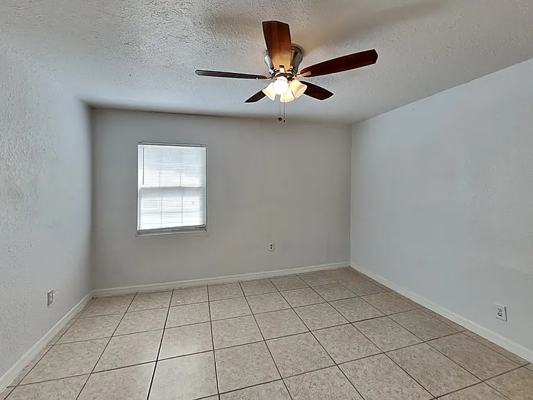 101 Samuel St — Photo 18