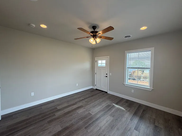 Salem Run Apartments Phase 2 — Photo 251