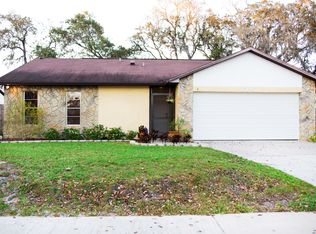 8145 Rolling Log Dr, Orlando, FL 32817
