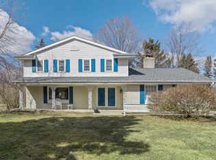 2405 Camelot Dr, Brookfield, WI 53045