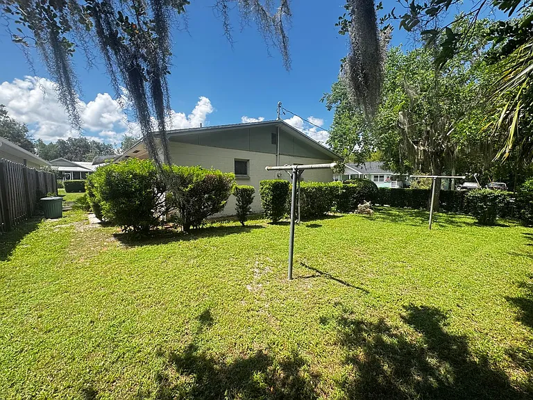 11947 Hale St — Photo 17