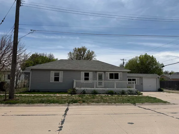 412 E G, North Platte, NE 69101