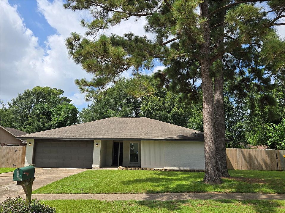 1st image of 23831 Creek Ridge Dr