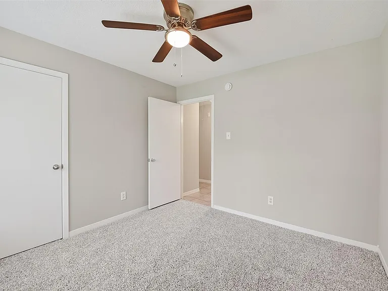 7429 Elbridge Ln — Photo 35