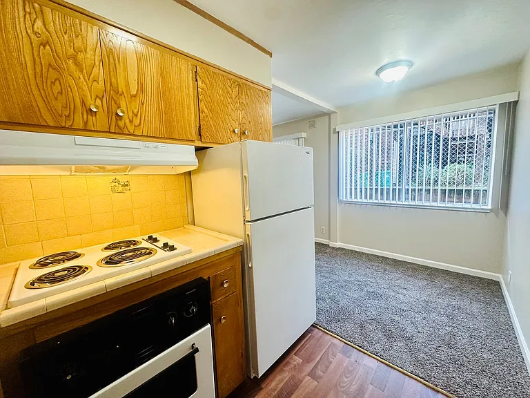 Hertzel - 29th St — Photo 3