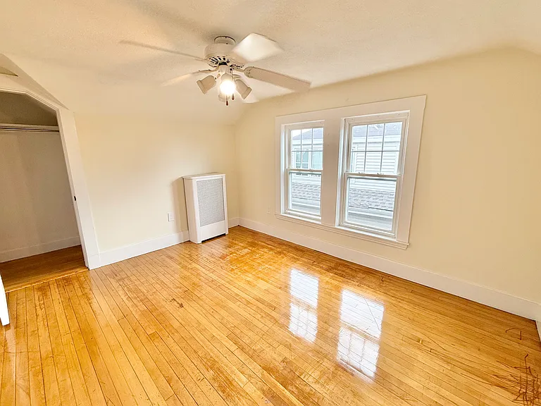 203 Maplewood St #2 — Photo 15