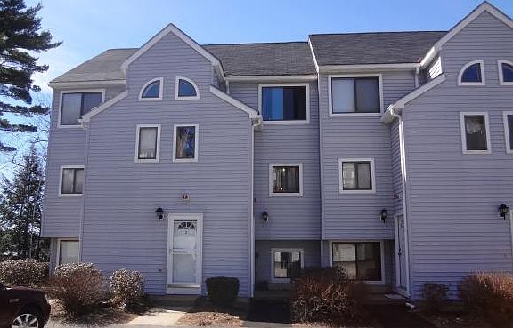 2nd image of 63 Evergreens Dr APT 2