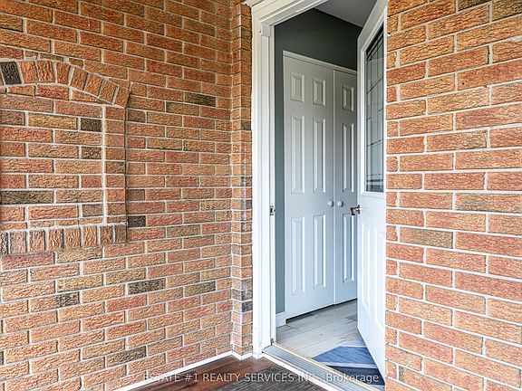 5th image of 43 Dyer St