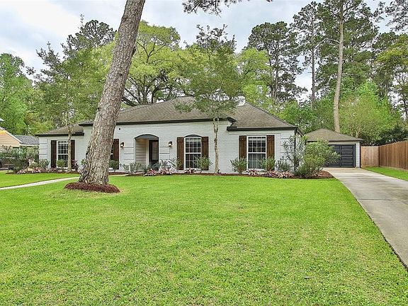 Fabulous 4 Bedroom 2.5 bath