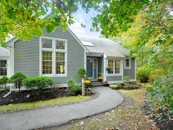 101 Audubon Dr, Acton, MA 01720