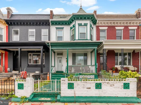 748 Newton Pl NW, Washington, DC 20010