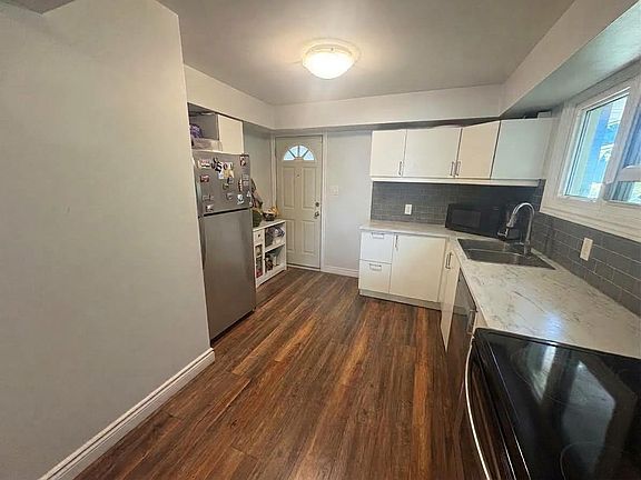 3rd image of 109 Howard Ave #1