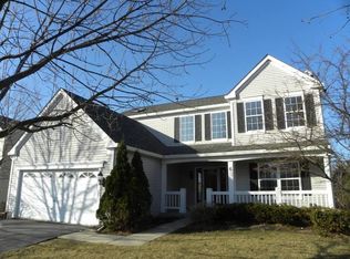 6 Winddance Dr, Lake Villa, IL 60046