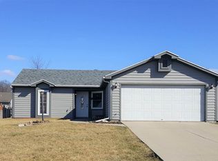 8220 Medallion Pl, Fort Wayne, IN 46825