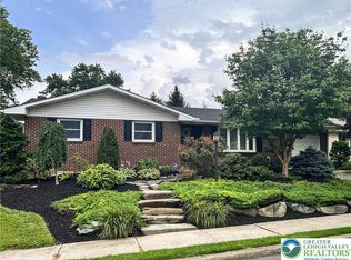 345 S Whitfield St, Nazareth, PA 18064