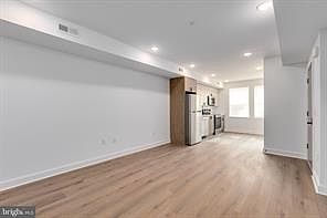 4th image of 1917 W Susquehanna Ave Floor 1