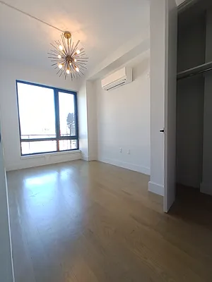 Rented by City Vista Inc | media 28