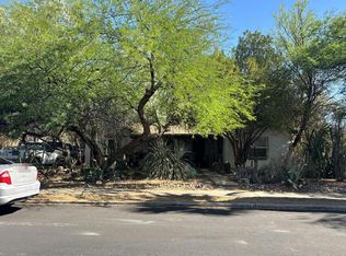 3949 E Desmond Ln, Tucson, AZ 85712
