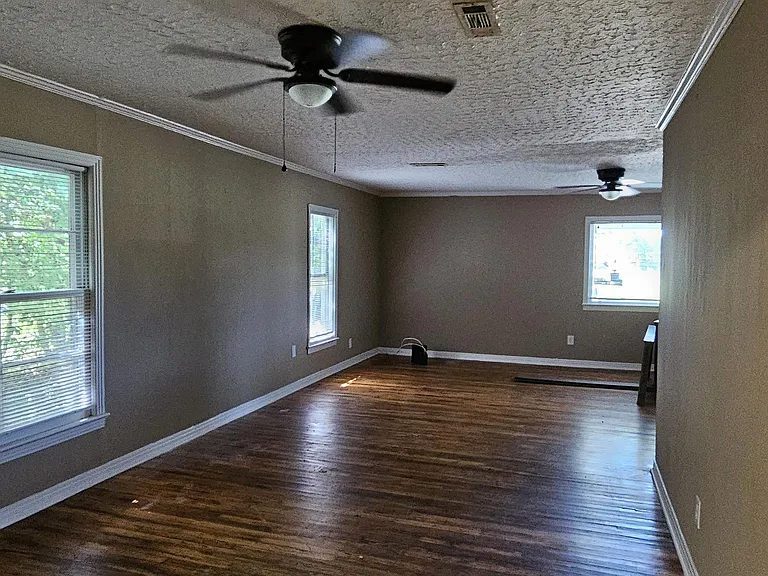 310 W Lafayette St — Photo 26