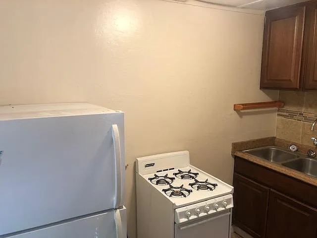 Studio, $1,295 — Photo 2