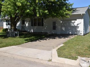 2806 Randy St, Mexico, MO 65265