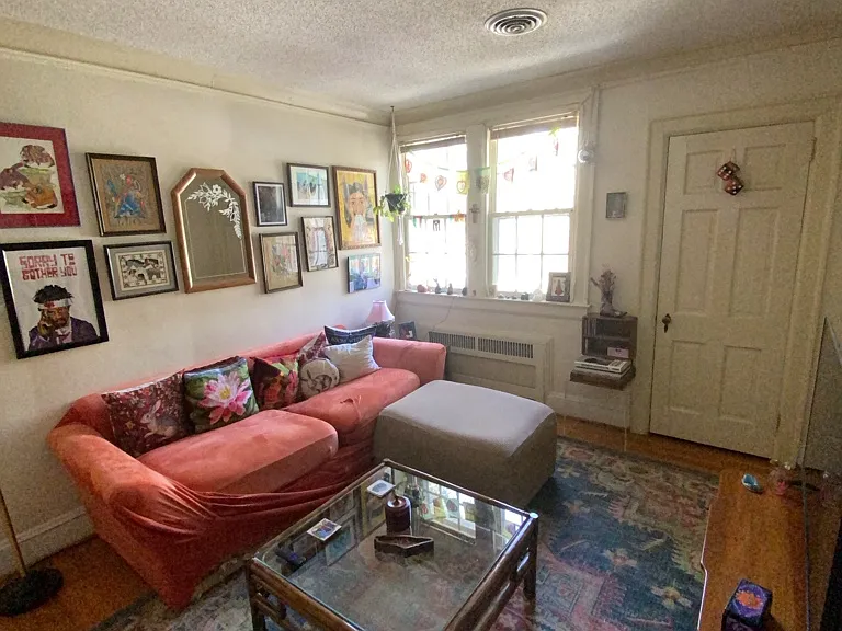 1013 Dacian Ave #1 — Photo 2