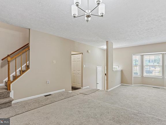 4th image of 10673 Campus Way S