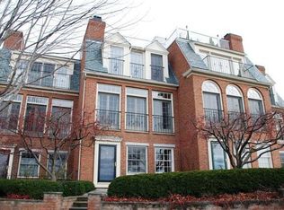 200 Lake St APT 6, Burlington, VT 05401