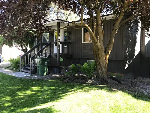 4214 E 35th Ave Photo 1