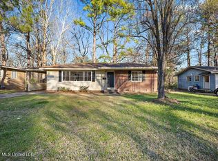 3066 Oak Forest Dr, Jackson, MS 39212
