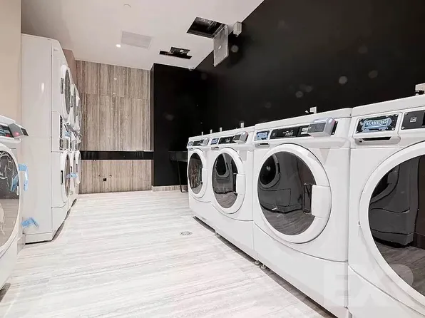 957 Atlantic Avenue image 11 of 13