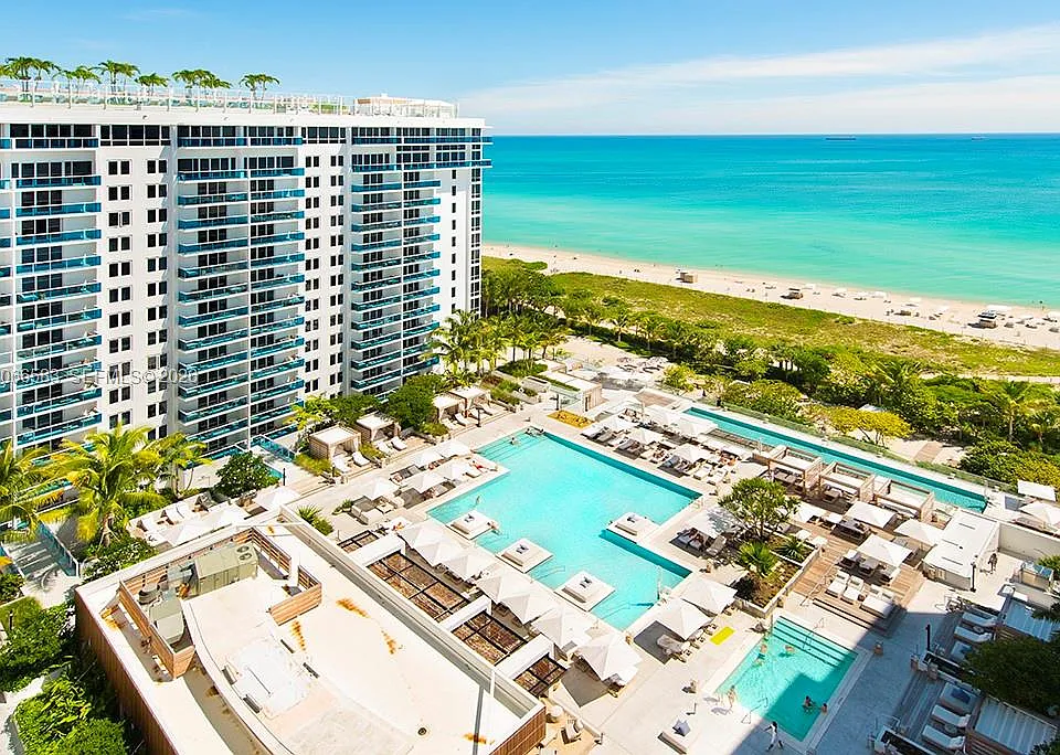 2301 Collins Ave #719