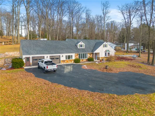 844 Prospect Ave, Somerset, PA 15501