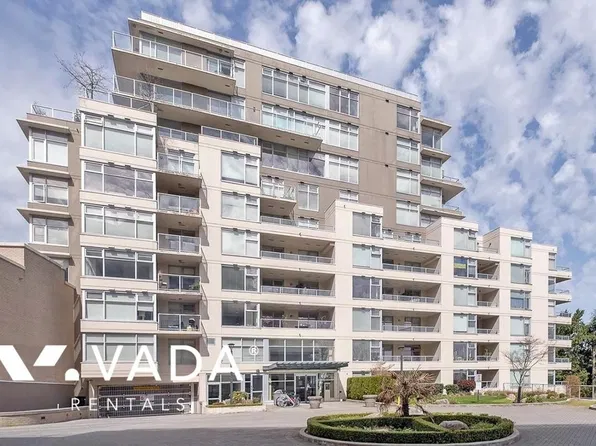 9288 University Cres #505, Burnaby, BC V5A 4X7