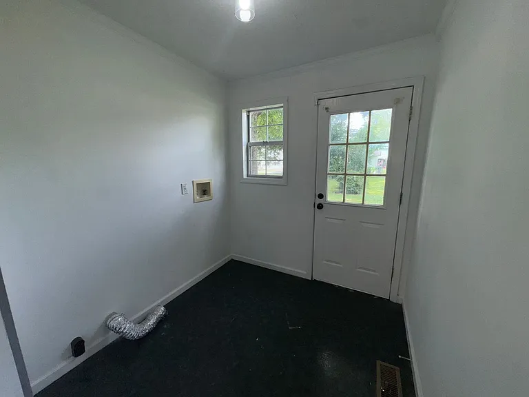 421 5th Ave SW — Photo 17
