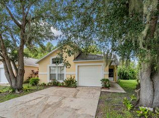 2422 Parsons Pond Cir, Kissimmee, FL 34743