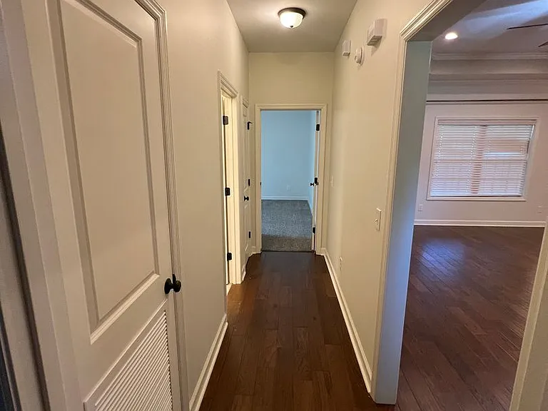 660 Valley Stream Dr — Photo 10