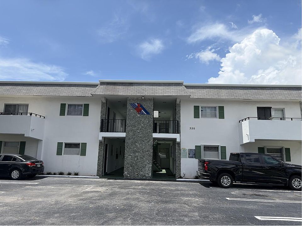 1st image of 320 SW 1st St #D-4